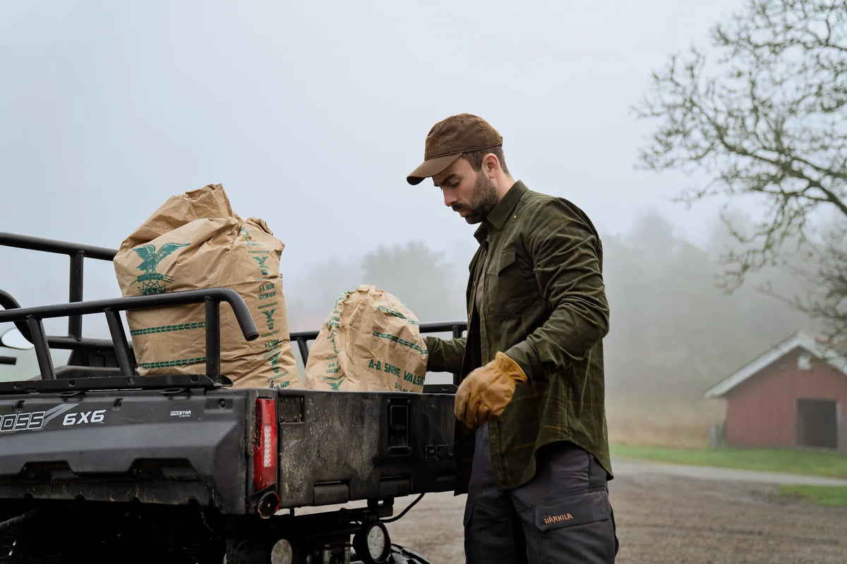 Kaldfjord corduroy check shirt - Willow green check