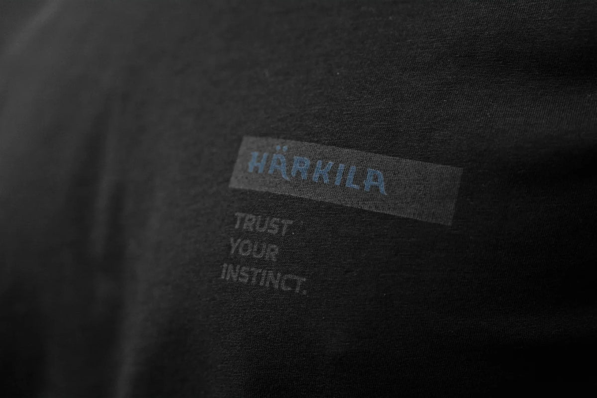 Härkila logo band S/S tshirt - Anthracite/sea blue
