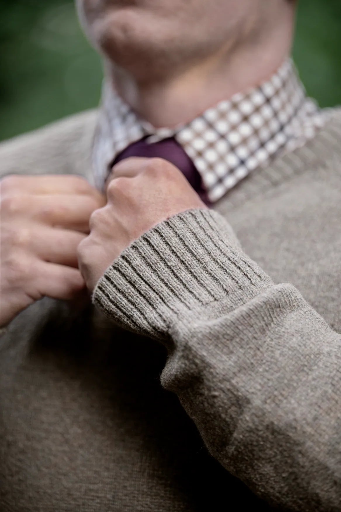 Vincent merino v-neck pullover - Dark sand
