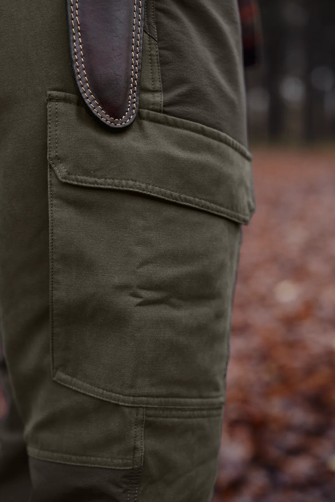 Härkila Hill trousers - Black olive/forest night