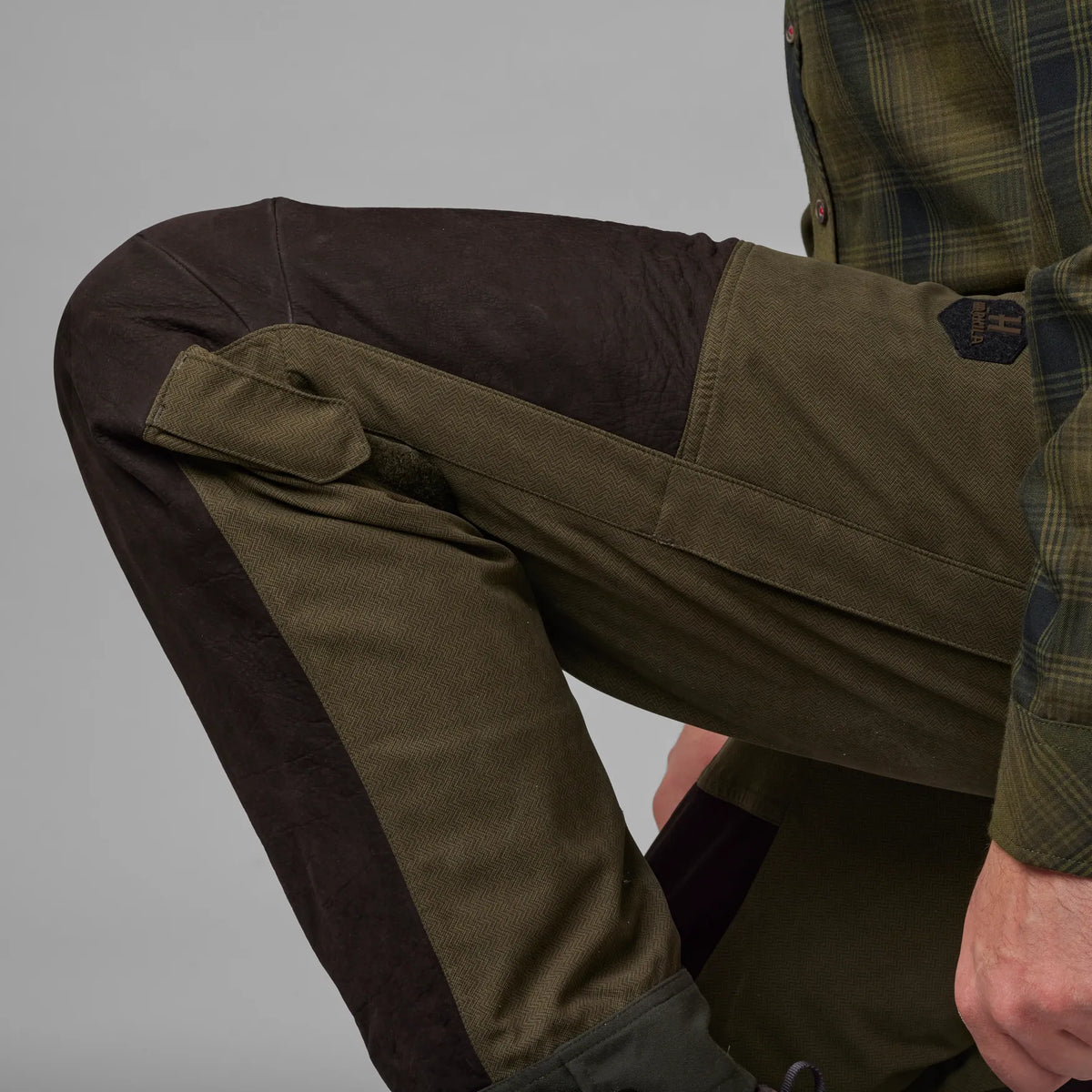 VETTED VINTAGE™ Driven Hunt HWS leather trousers - Willow green/Shadow brown