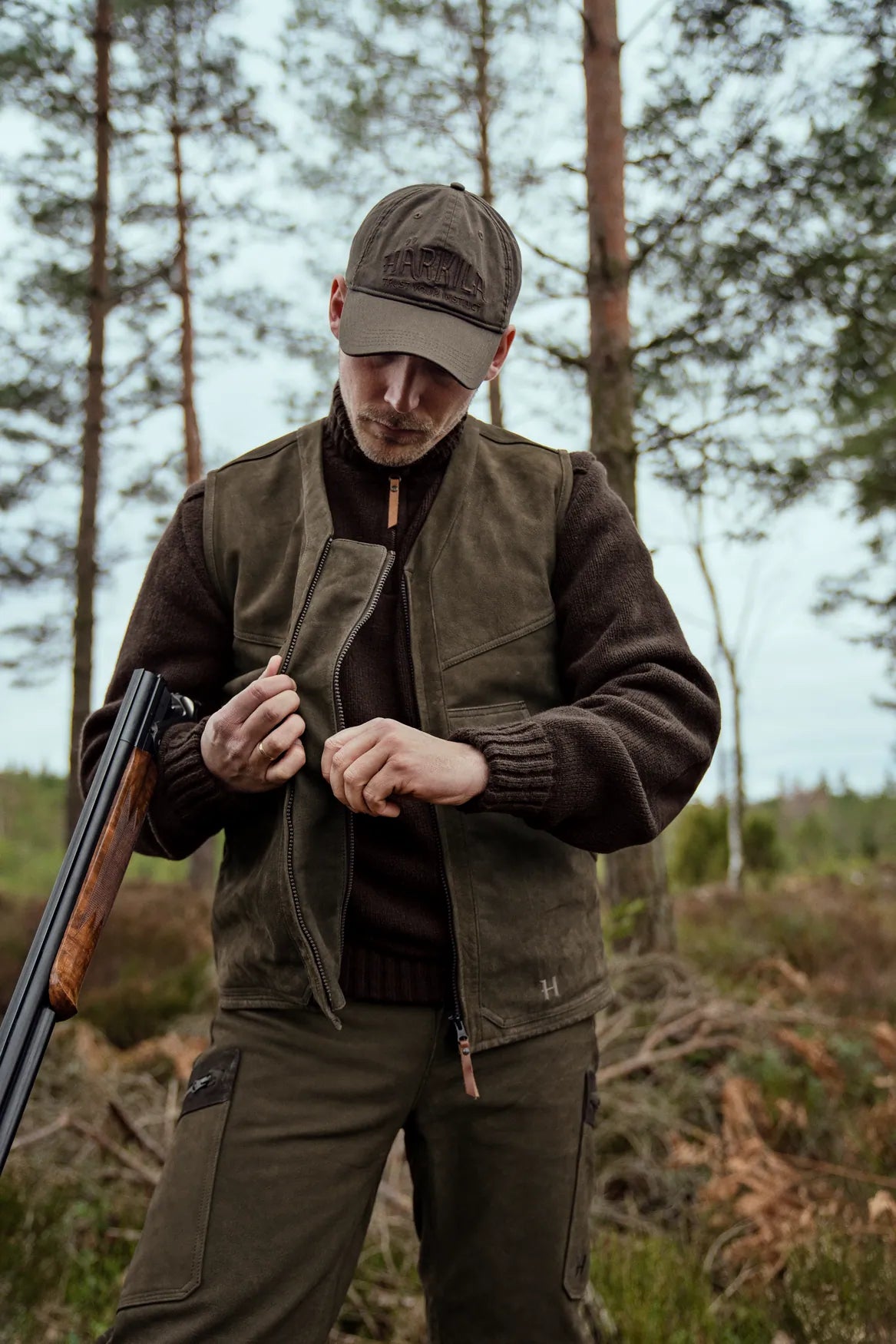 Pro Hunter leather waistcoat - Willow green