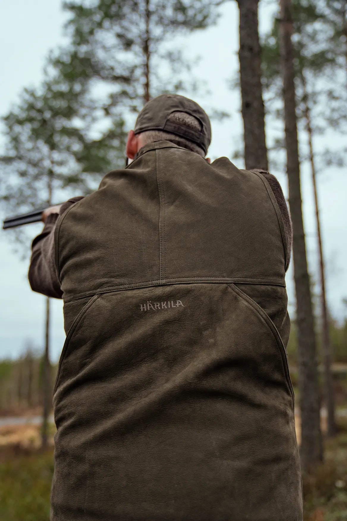 Pro Hunter leather waistcoat - Willow green