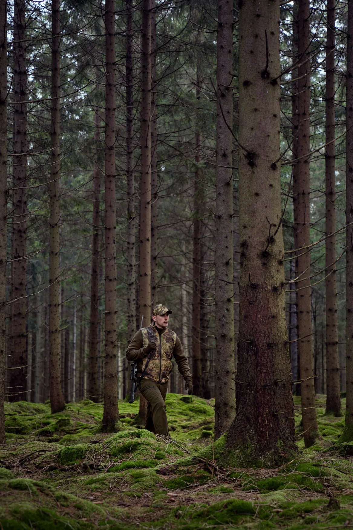 Deer Stalker camo reversible packable waistcoat - Willow green/AXIS MSP®Forest
